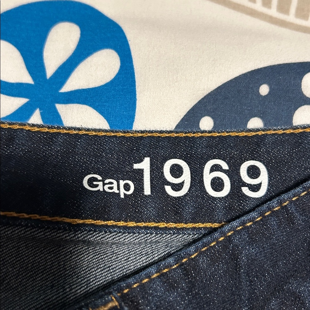 Gap 31L Curvy Dark Blue Denim Jeans. Bootcut - Picture 4 of 6